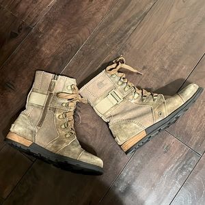 SOREL major carly zip side combat lug lace up boots women’s sz 6.5